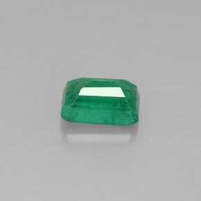 Emerald Gemstone in 6 x 4 mm (calibrated) Size for Sale, Emerald Stone in Green Color