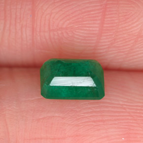 Emerald Gemstone in 6 x 4 mm (calibrated) Size for Sale, Emerald Stone in Green Color