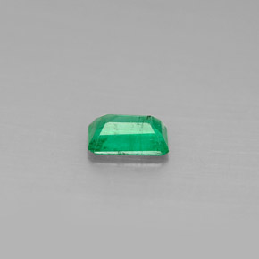 Emerald Gemstone in 5.9 x 3.8 mm Size for Sale, Emerald Stone in Green Color