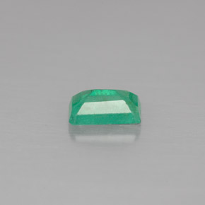 Emerald Gemstone in 6 x 4 mm (calibrated) Size for Sale, Emerald Stone in Green Color
