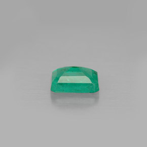 Emerald Gemstone in 6 x 4 mm (calibrated) Size for Sale, Emerald Stone in Green Color