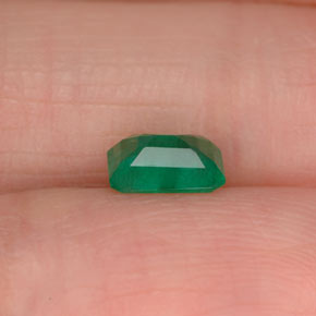 Emerald Gemstone in 6 x 4 mm (calibrated) Size for Sale, Emerald Stone in Green Color