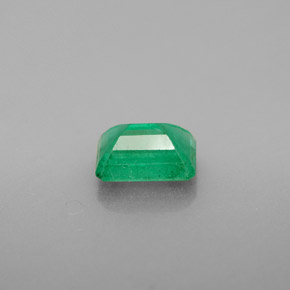 Emerald Gemstone in 7 x 5 mm (calibrated) Size for Sale, Emerald Stone in Green Color