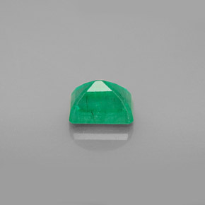 Emerald Gemstone in 7 x 5 mm (calibrated) Size for Sale, Emerald Stone in Green Color