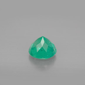 Emerald Gemstone in 6.5 mm (calibrated) Size for Sale, Emerald Stone in Green Color