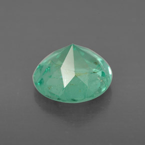 Emerald Gemstone in 9.4 mm Size for Sale, Emerald Stone in Green Color