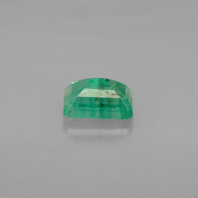 Emerald Gemstone in 6 x 4 mm (calibrated) Size for Sale, Emerald Stone in Green Color