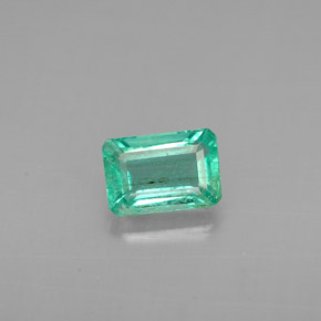 0.60 ct Green Emerald Gemstone, Emerald Gem in Octagon Facet Shape for Sale.