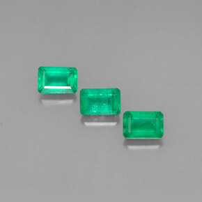 1.77 ct Green Emerald Gemstone, Emerald Gem in Octagon Facet Shape for Sale.