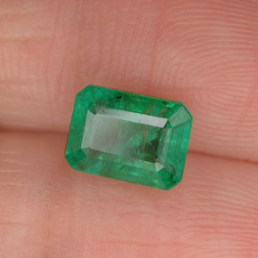 1.46 ct Green Emerald Gemstone, Emerald Gem in Octagon Facet Shape for Sale.