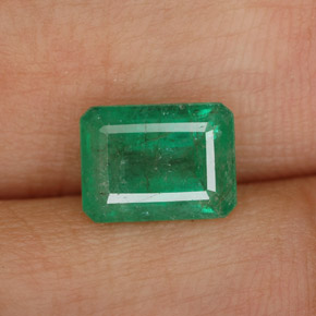 1.49 ct Green Emerald Gemstone, Emerald Gem in Octagon Facet Shape for Sale.