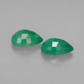 Emerald Gemstone in 7 x 5 mm (calibrated) Size for Sale, Emerald Stone in Green Color