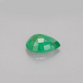 Emerald Gemstone in 8.6 x 6.4 mm Size for Sale, Emerald Stone in Green Color