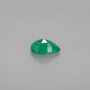 Emerald Gemstone in 7 x 5 mm (calibrated) Size for Sale, Emerald Stone in Green Color