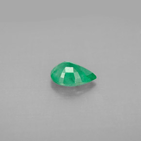 Emerald Gemstone in 7 x 5 mm (calibrated) Size for Sale, Emerald Stone in Green Color