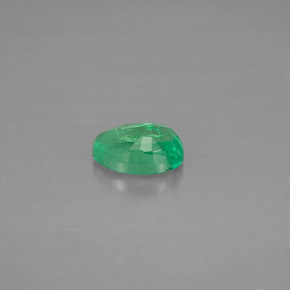 Emerald Gemstone in 6 x 4 mm (calibrated) Size for Sale, Emerald Stone in Green Color