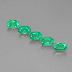 2.54 ct Green Emerald Stone, Natural Emerald in Oval Facet Shape for Sale