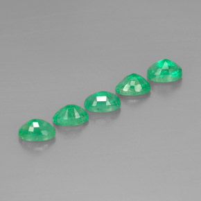 Emerald Gemstone in 6 x 4 mm (calibrated) Size for Sale, Emerald Stone in Green Color
