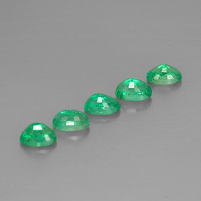 Emerald Gemstone in 6 x 4 mm (calibrated) Size for Sale, Emerald Stone in Green Color