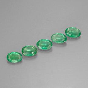 Medium-Light Green Smaragd Edelstein - 0.3ct Oval facettiert (ID: 298282)