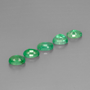 Emerald Gemstone in 6 x 4 mm (calibrated) Size for Sale, Emerald Stone in Green Color