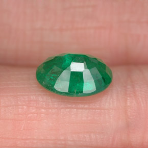 Emerald Gemstone in 9 x 7 mm (calibrated) Size for Sale, Emerald Stone in Medium Green Color