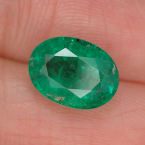 2.46 ct Green Emerald Stone, Natural Emerald in Oval Facet Shape for Sale