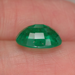 Emerald Gemstone in 10 x 8 mm (calibrated) Size for Sale, Emerald Stone in Green Color