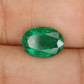1.60 ct Green Emerald Stone, Natural Emerald in Oval Facet Shape for Sale