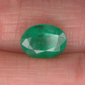 1.61 ct Green Emerald Stone, Natural Emerald in Oval Facet Shape for Sale