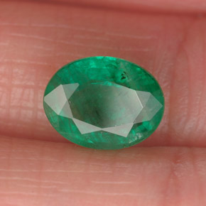 1.78 ct Green Emerald Stone, Natural Emerald in Oval Facet Shape for Sale