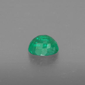 Emerald Gemstone in 5.1 x 4 mm Size for Sale, Emerald Stone in Green Color