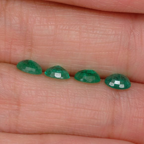Emerald Gemstone in 5 x 4 mm Size for Sale, Emerald Stone in Green Color