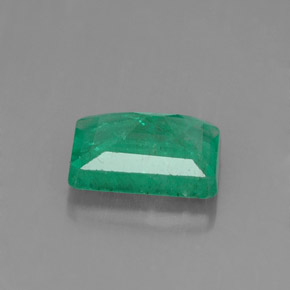 Emerald Gemstone in 7 x 5 mm (calibrated) Size for Sale, Emerald Stone in Green Color