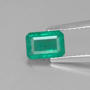 0.91 ct Green Emerald Gemstone, Emerald Gem in Octagon Facet Shape for Sale.
