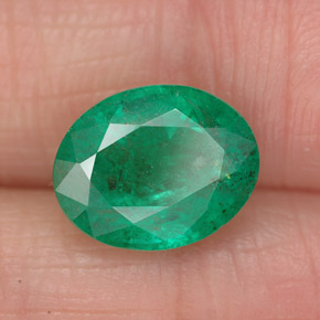 2.68 ct Green Emerald Stone, Natural Emerald in Oval Facet Shape for Sale