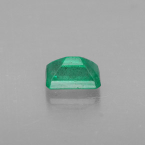 Emerald Gemstone in 5.7 x 3.7 mm Size for Sale, Emerald Stone in Green Color