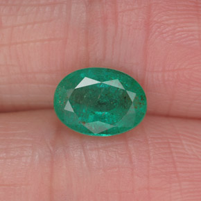 1.13 ct Green Emerald Gemstone, Emerald Gem in Oval Facet Shape for Sale.