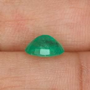 Emerald Gemstone in 8 x 6 mm (calibrated) Size for Sale, Emerald Stone in Green Color