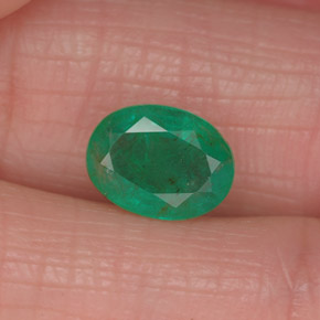 1.25 ct Green Emerald Gemstone, Emerald Gem in Oval Facet Shape for Sale.