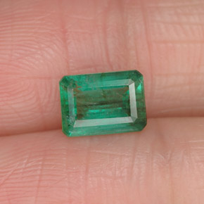 1.03 ct Green Emerald Gemstone, Emerald Gem in Octagon Facet Shape for Sale.