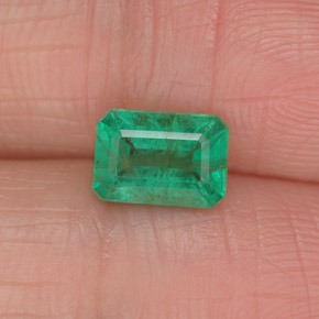 0.89 ct Green Emerald Gemstone, Emerald Gem in Octagon Facet Shape for Sale.