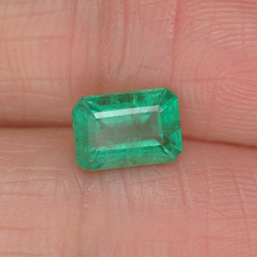 0.89 ct Green Emerald Stone, Natural Emerald in Octagon Facet Shape for Sale
