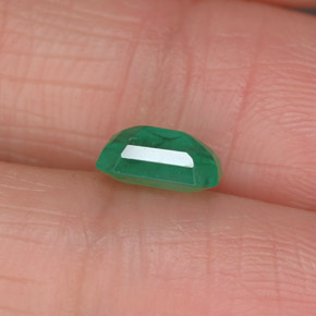 Emerald Gemstone in 7 x 5 mm (calibrated) Size for Sale, Emerald Stone in Green Color