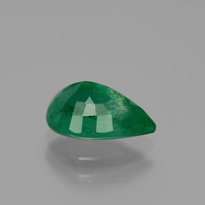 Emerald Gemstone in 9 x 6 mm (calibrated) Size for Sale, Emerald Stone in Green Color