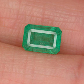 1.06 ct Green Emerald Gemstone, Emerald Gem in Octagon Facet Shape for Sale.