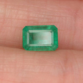1.06 ct Green Emerald Stone, Natural Emerald in Octagon Facet Shape for Sale
