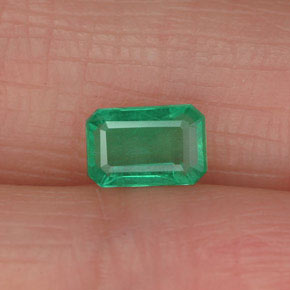 0.56 ct Green Emerald Gemstone, Emerald Gem in Octagon Facet Shape for Sale.