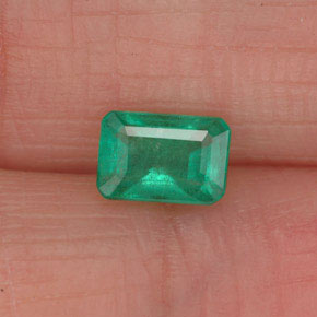 0.49 ct Green Emerald Gemstone, Emerald Gem in Octagon Facet Shape for Sale.