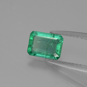 0.83 ct Green Emerald Gemstone, Emerald Gem in Octagon Facet Shape for Sale.